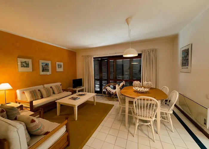 T2 Sobre A - Albufeira/olhos De Agua * Albufeira